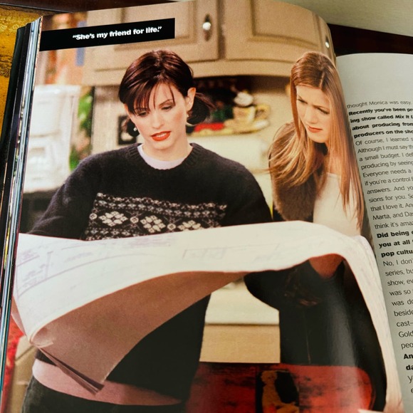 Friends 'til the End: The Official Celebration of All Ten Years Paperback NEW - Picture 3 of 3